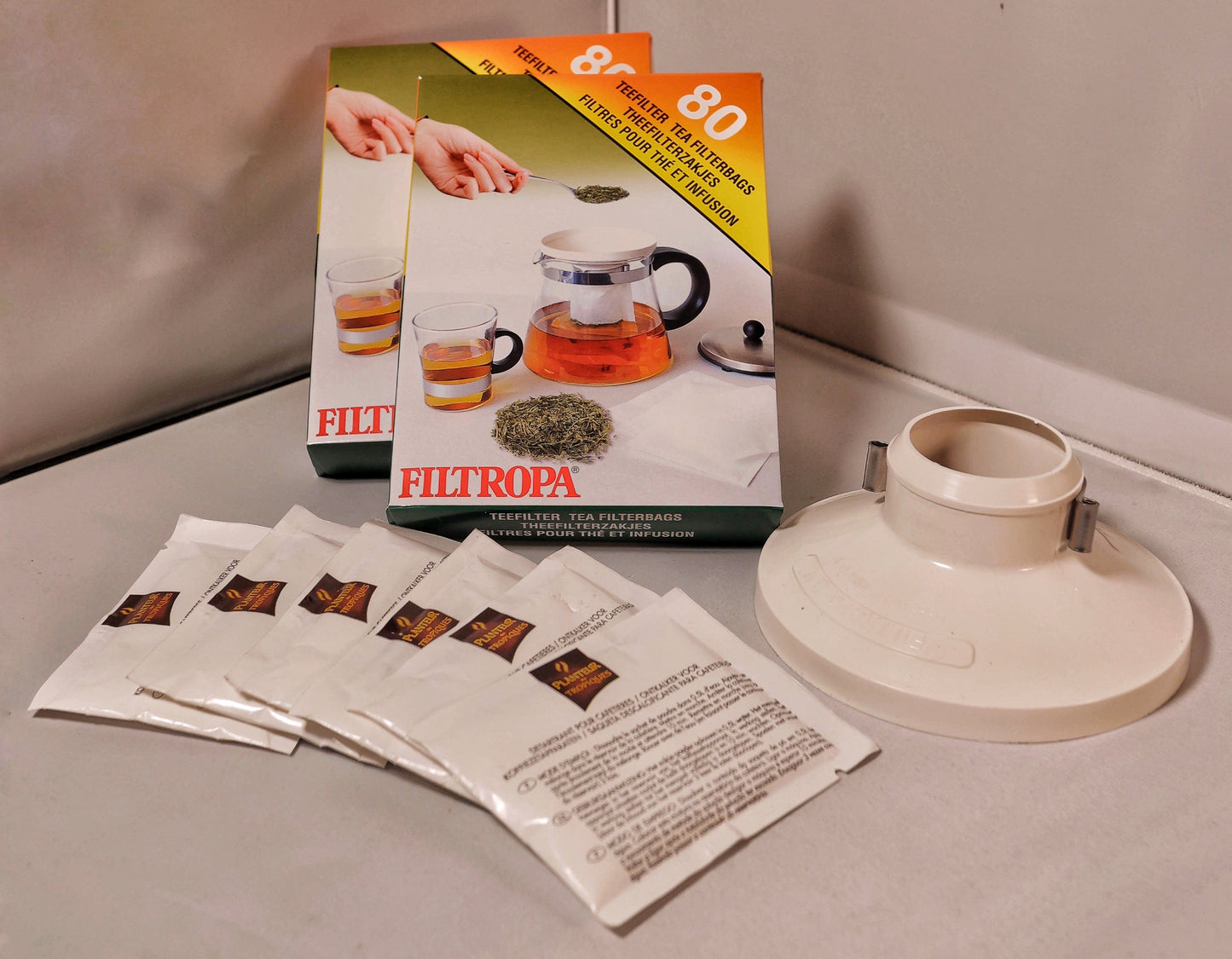 Filtropa Filterhouder met Theefilters en Ontkalker– Originele Nederlandse kwaliteit - "laatste kans"